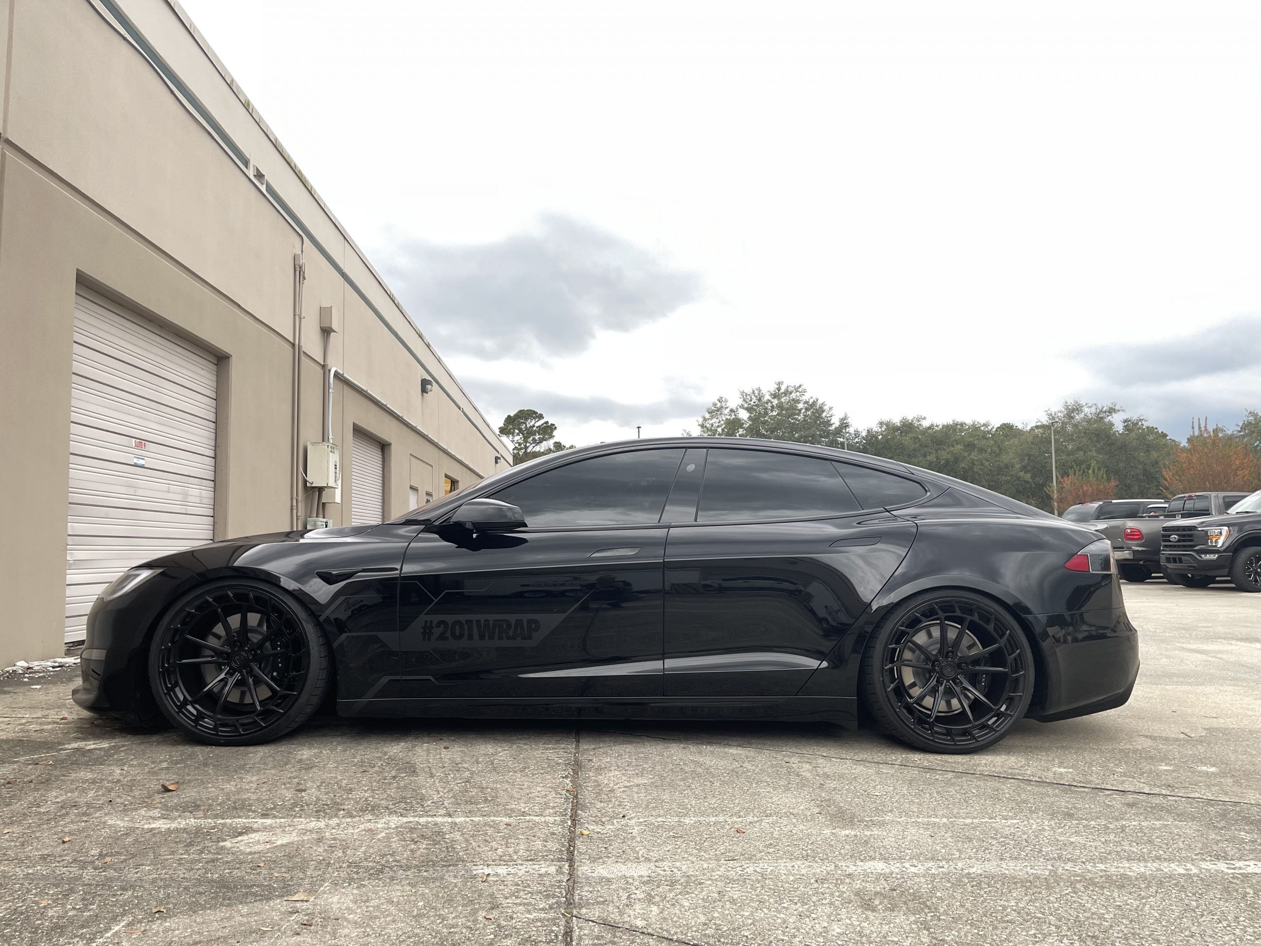 Black Tesla Model S PLAID with N2itive RSX-1 Lowering Links and Avant Garde wheels