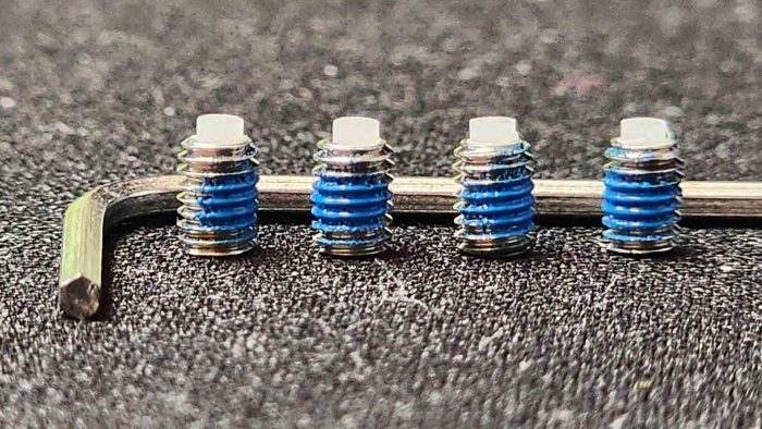 Replacement Screws for RSX series lowering links.